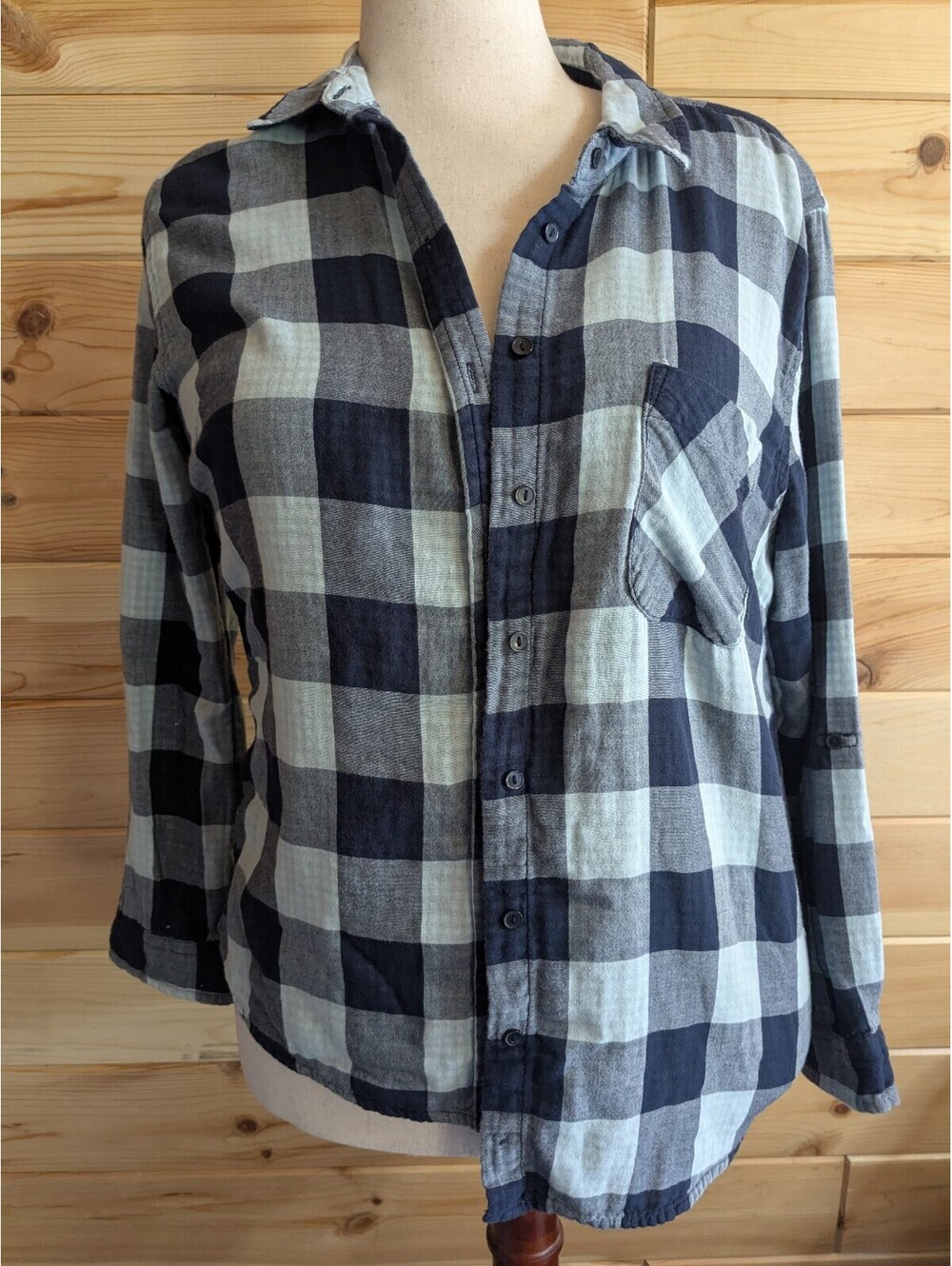Laura Scott Women’s L Blue Multicolor Plaid Button Long Sleeve Shirt